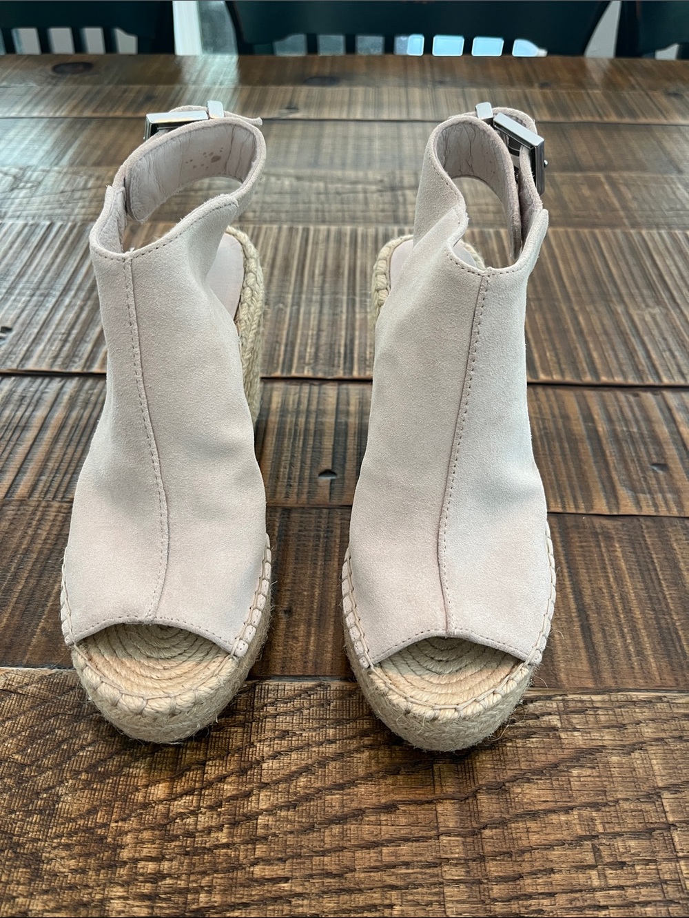 Kenneth Cole Cream Open-Toe Espadrille Wedge Sandals